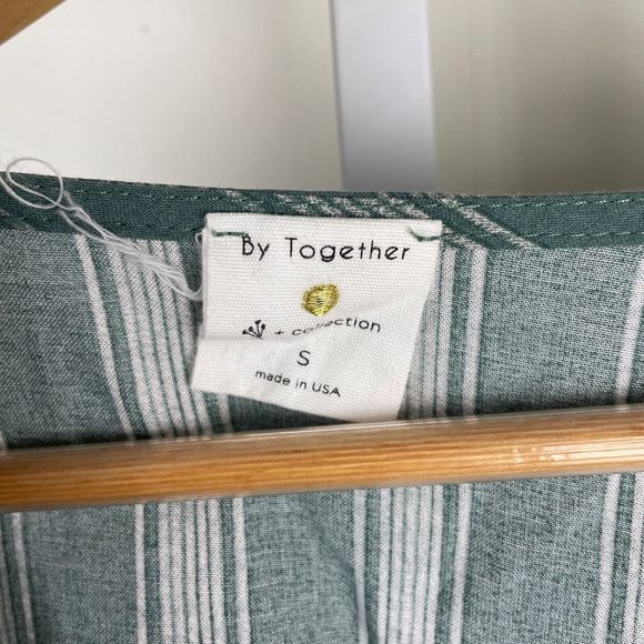 By Together Boutique Green Stripe Twist Front Top Blouse‎ Bell Sleeve Boho Small - Picture 7 of 7